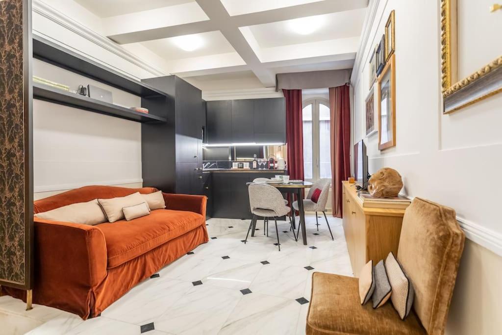 Stylish Spanish Steps Retreat Appartamento Roma