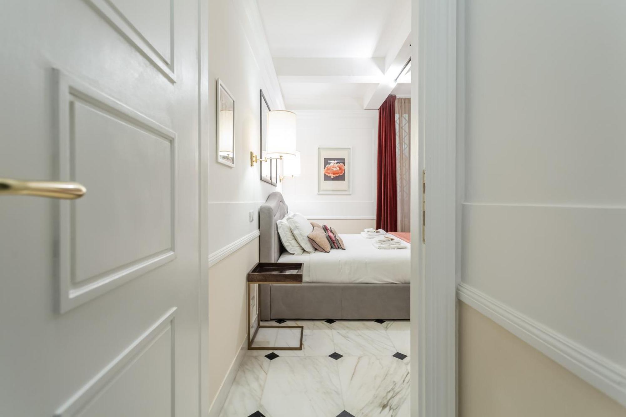 Stylish Spanish Steps Retreat Appartamento *