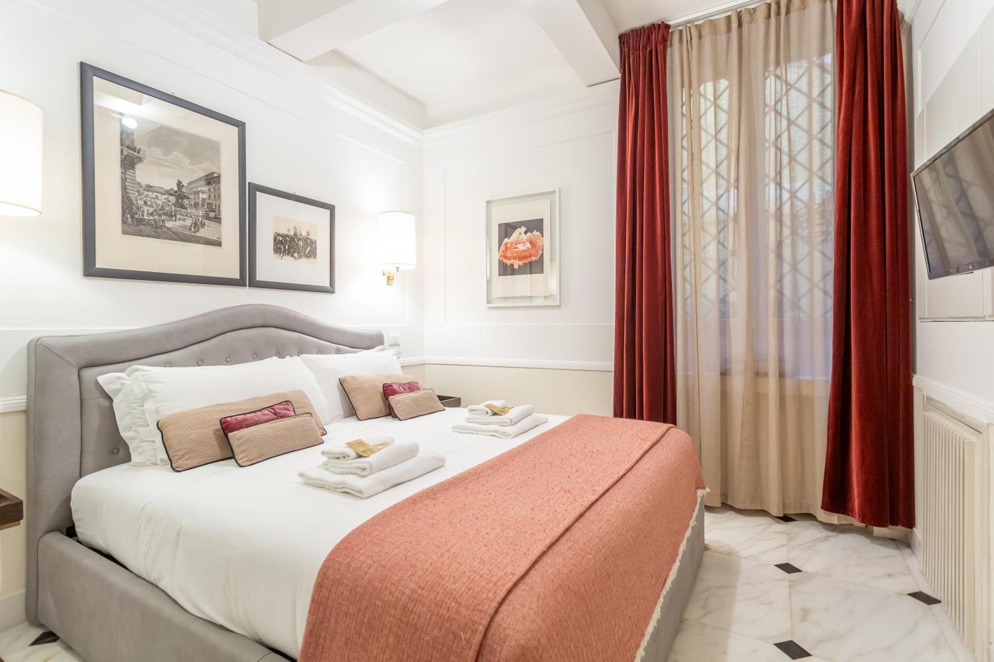 Stylish Spanish Steps Retreat * Roma